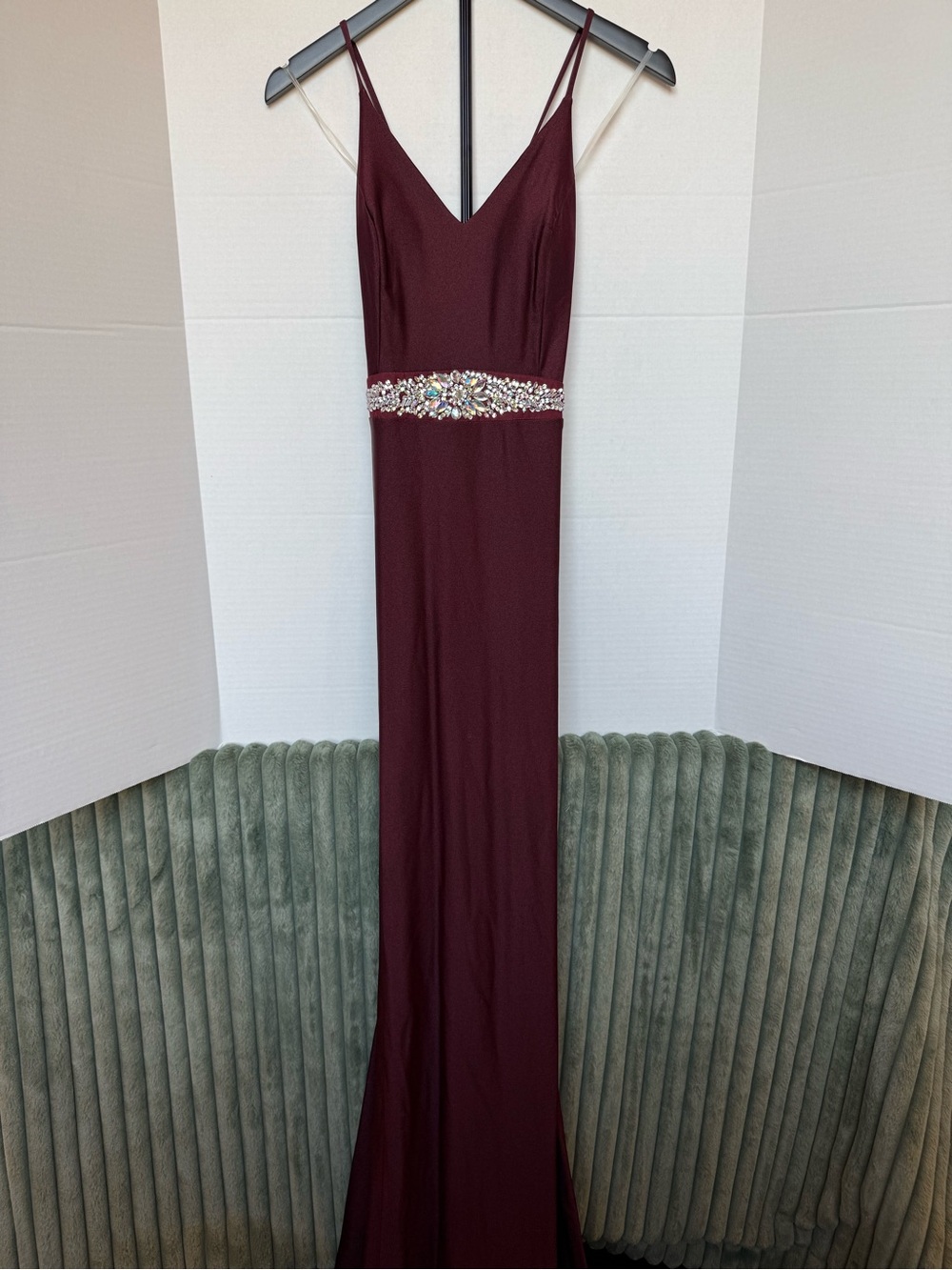 Elegant Burgundy Beaded Waist Evening Gown